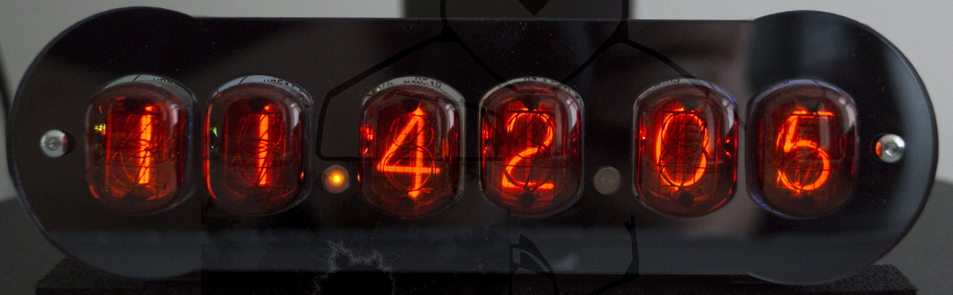 Nixie Uhr mit der Röhre ZM1100